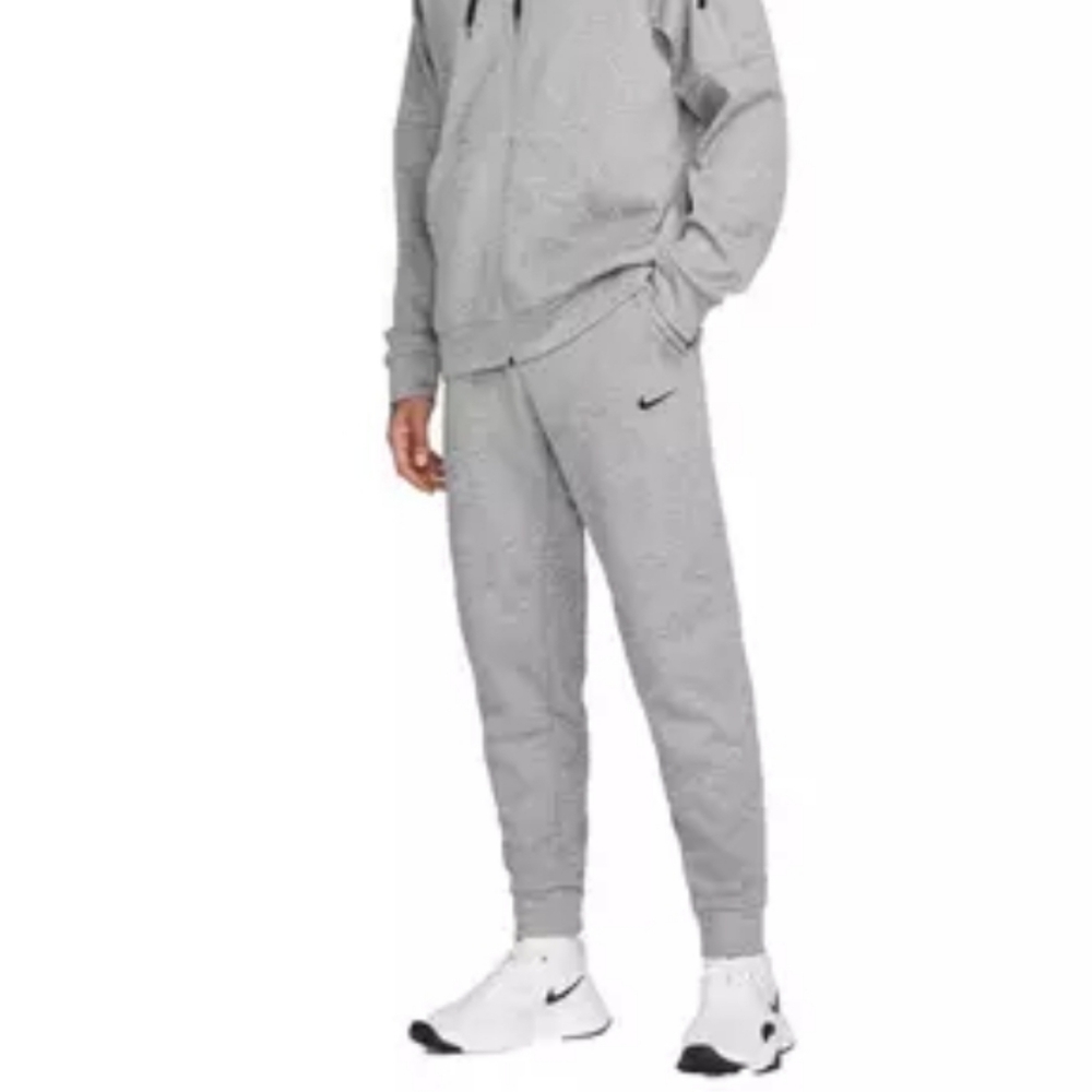 Nike Men's Charcoal Gray Therma Training Joggers, S